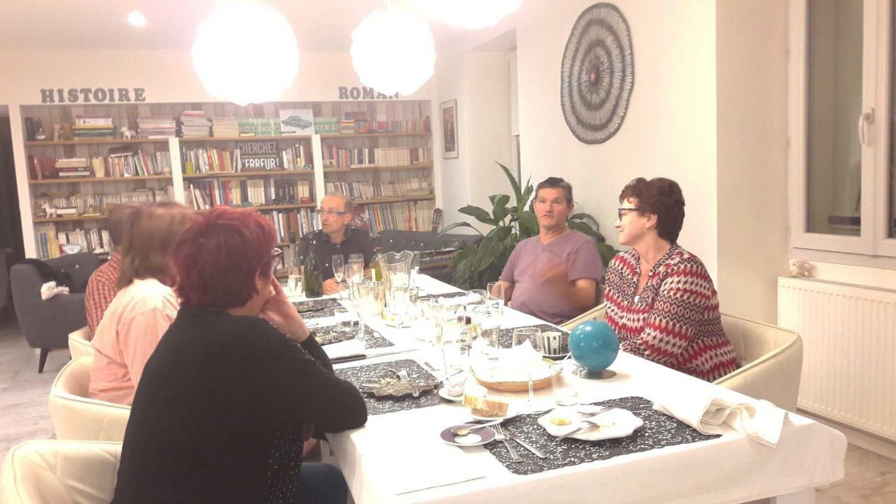 Clos Charmille Meaulne Buitenkant foto