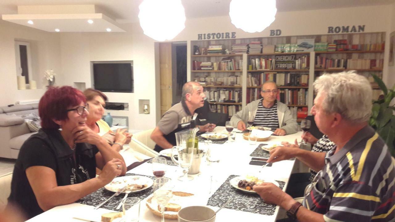 Clos Charmille Meaulne Buitenkant foto